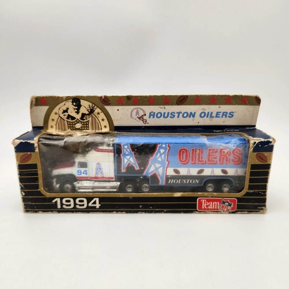 1994 Matchbox Houston Oilers NFL Team Collectible Ford Aeromax Truck White Rose